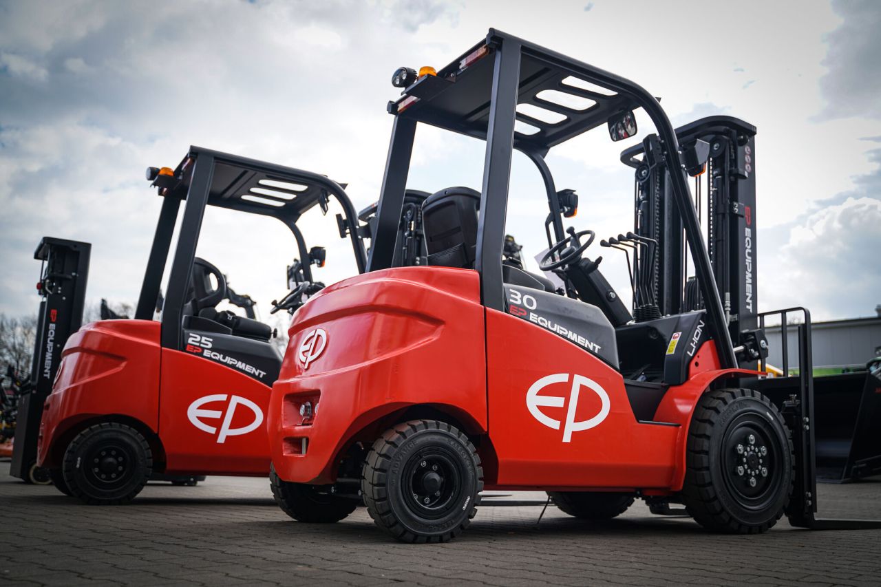 Electric Forklifts in Heavy Duty Applications