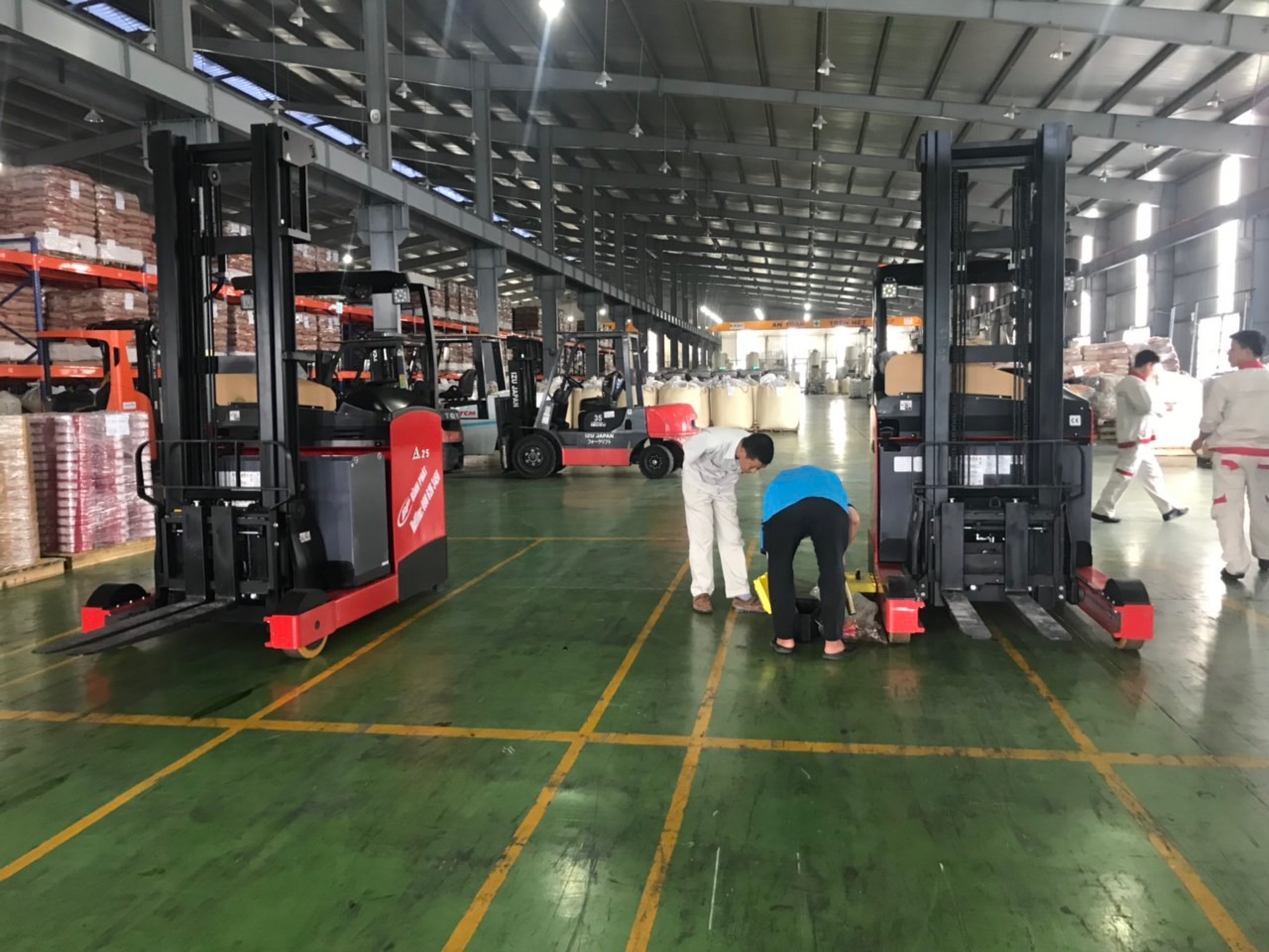 the newest version of Maximal Reach Truck
