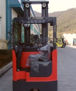 Maximal Reach Truck